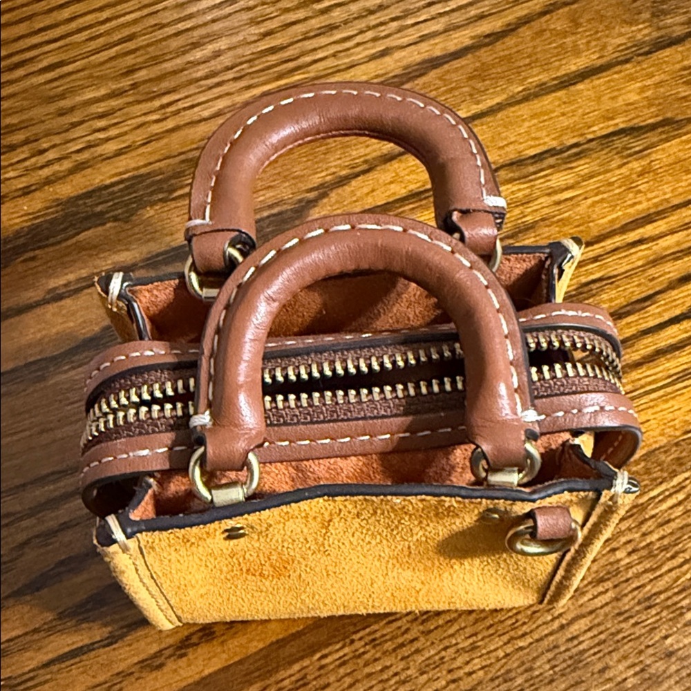 Coach Orange Mini Bag - Picture 3 of 11